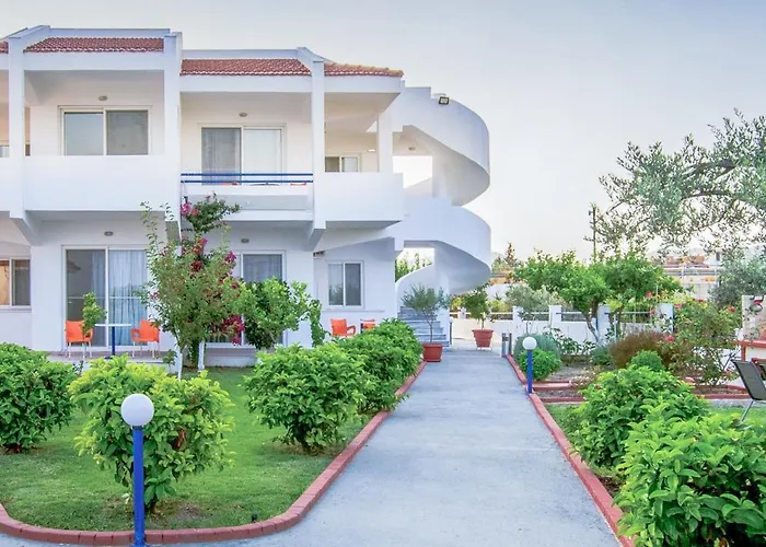 Villa Maroula